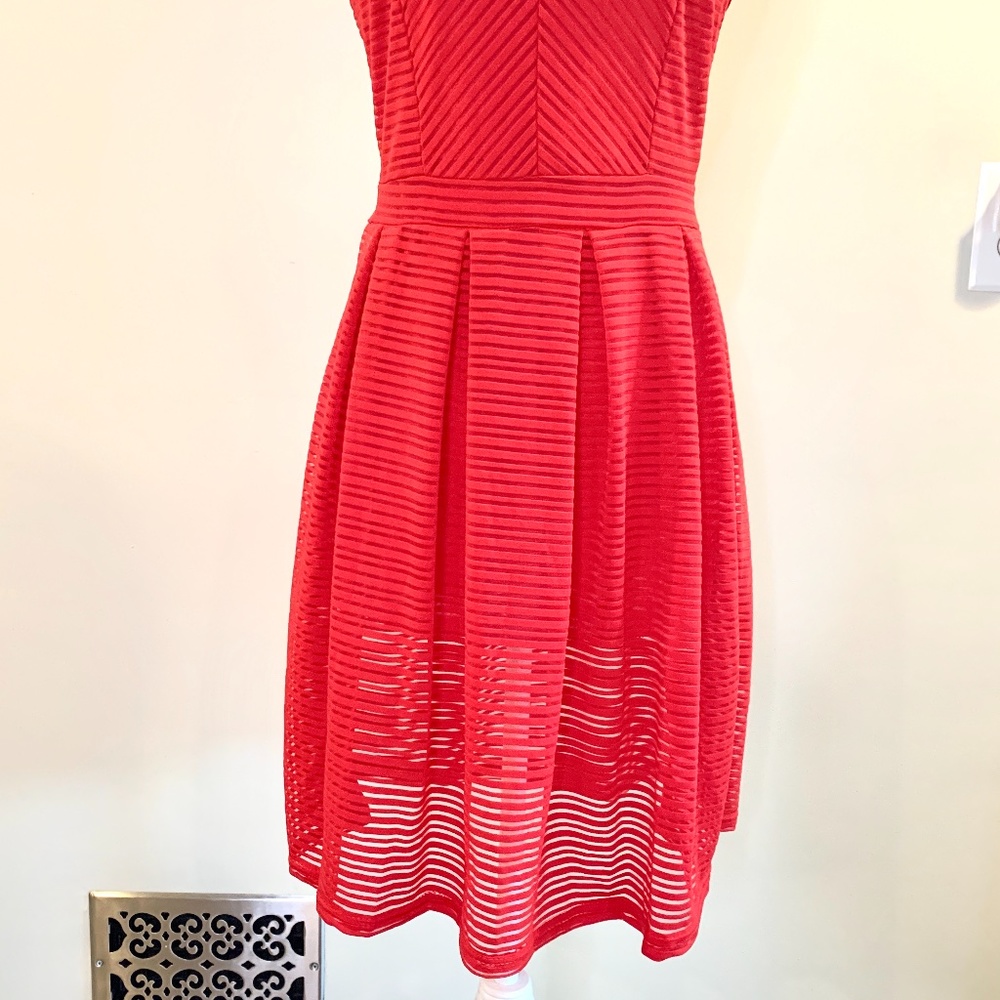 Red Sleeveless Sheer Layered Dress - Picture 6 of 7